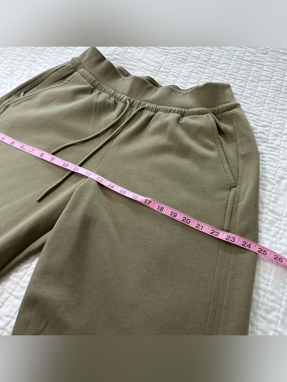 Athleta Allure High Rise Pant Women Size L Olive Branch
Athleisure Wide Leg - Picture 15 of 16